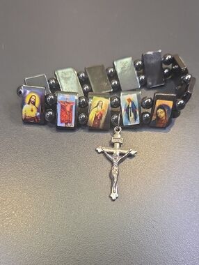 Magnetic Hematite Jesus & Mary Religious Stretch Bracelet w/ Crucifix Charm